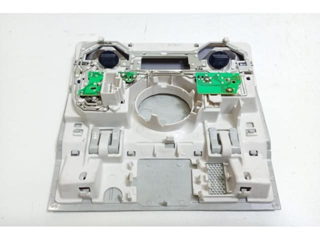 bontott VW PASSAT B7 Beltér Világítás Első