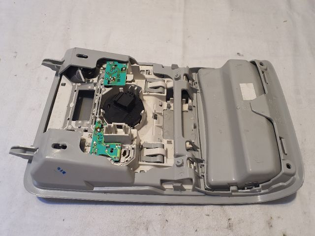 bontott VW PASSAT B7 Beltér Világítás Első