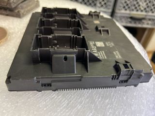 bontott VW PASSAT B7 Biztosítéktábla Utastér