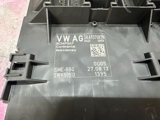 bontott VW PASSAT B7 Biztosítéktábla Utastér