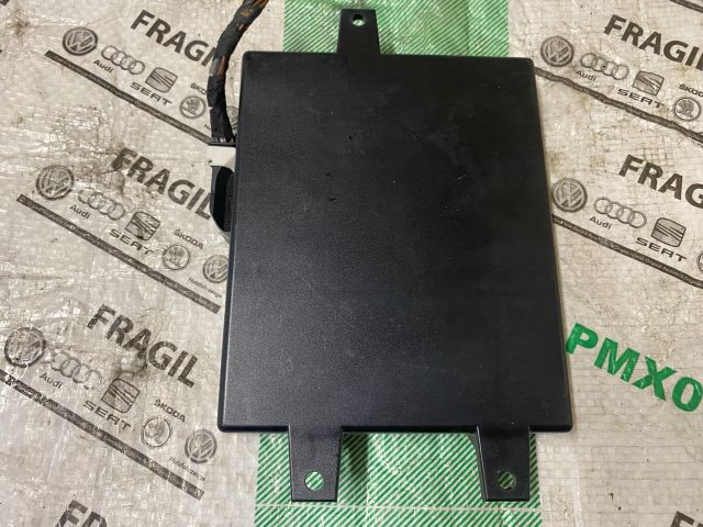 bontott VW PASSAT B7 Bluetooth Elektronika