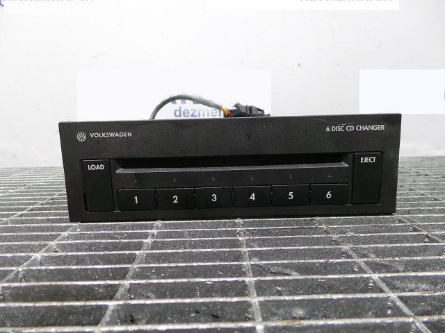 bontott VW PASSAT B7 CD / DVD Tár