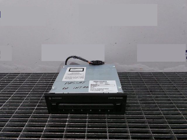 bontott VW PASSAT B7 CD / DVD Tár