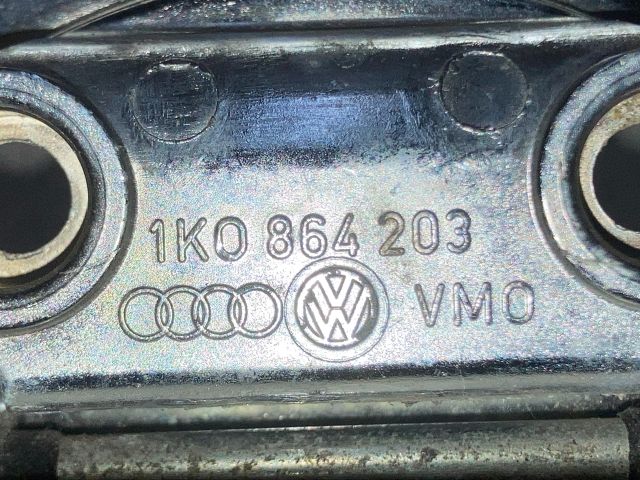 bontott VW PASSAT B7 Csomagrögzítő