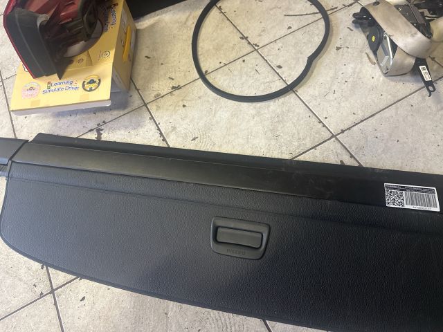 bontott VW PASSAT B7 Csomagtér Roló