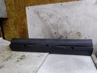 bontott VW PASSAT B7 Csomagtérajtó Burkolat Alsó