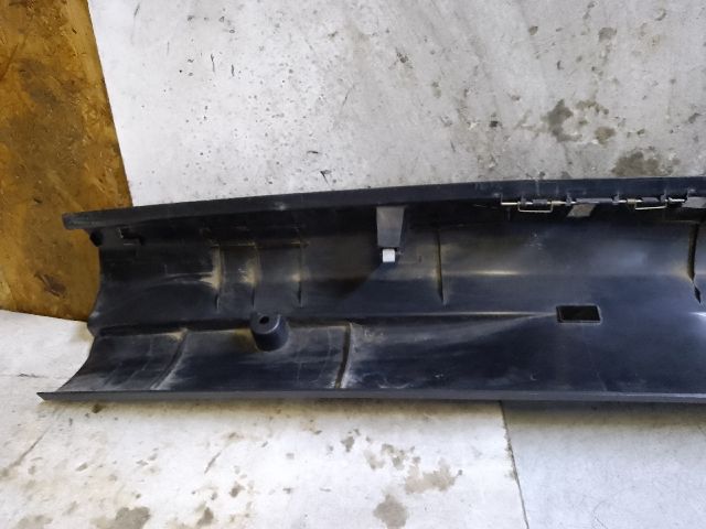 bontott VW PASSAT B7 Csomagtérajtó Burkolat Alsó