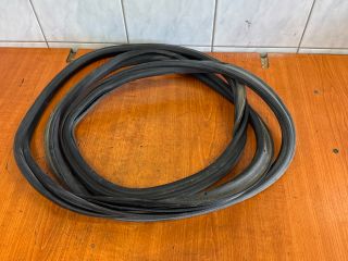 bontott VW PASSAT B7 Csomagtérajtó Gumikéder