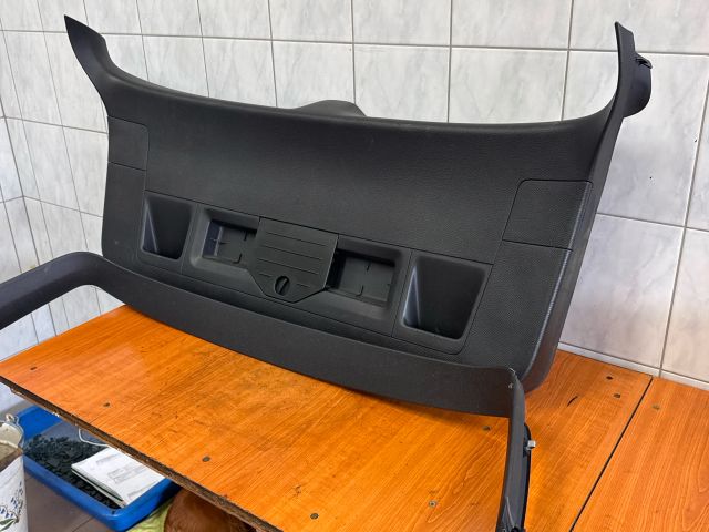 bontott VW PASSAT B7 Csomagtérajtó Kárpit