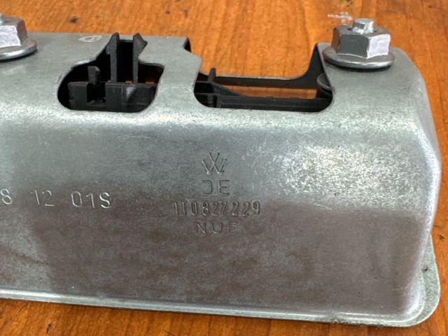 bontott VW PASSAT B7 Csomagtérajtó Kilincs