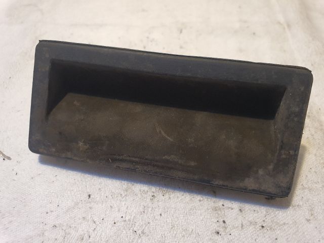 bontott VW PASSAT B7 Csomagtérajtó Kilincs