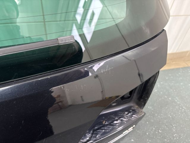 bontott VW PASSAT B7 Csomagtérajtó (Részeivel)