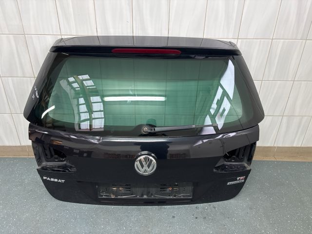 bontott VW PASSAT B7 Csomagtérajtó (Részeivel)
