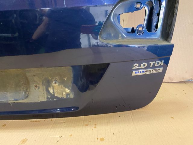 bontott VW PASSAT B7 Csomagtérajtó (Üres lemez)