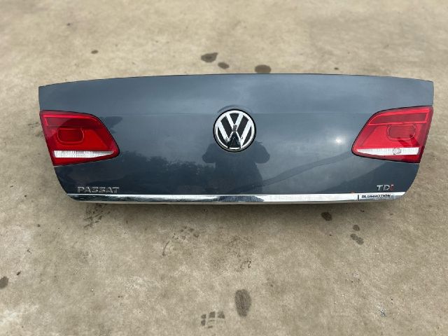 bontott VW PASSAT B7 Csomagtérajtó (Üres lemez)