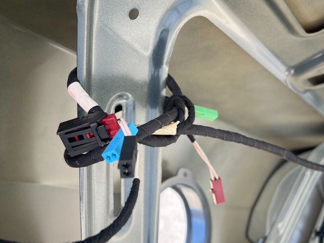 bontott VW PASSAT B7 Csomagtérajtó (Üres lemez)