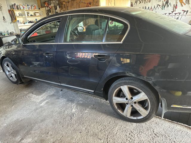bontott VW PASSAT B7 Csomagtérajtó (Üres lemez)