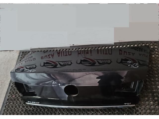 bontott VW PASSAT B7 Csomagtérajtó (Üres lemez)