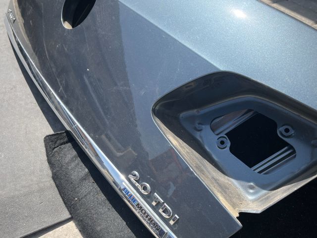 bontott VW PASSAT B7 Csomagtérajtó (Üres lemez)