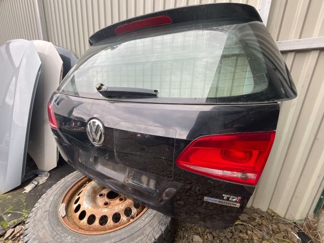 bontott VW PASSAT B7 Csomagtérajtó (Üres lemez)