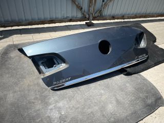 bontott VW PASSAT B7 Csomagtérajtó (Üres lemez)