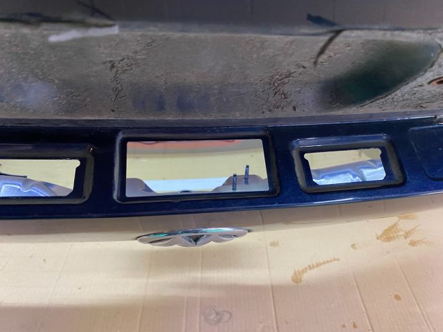 bontott VW PASSAT B7 Csomagtérajtó (Üres lemez)