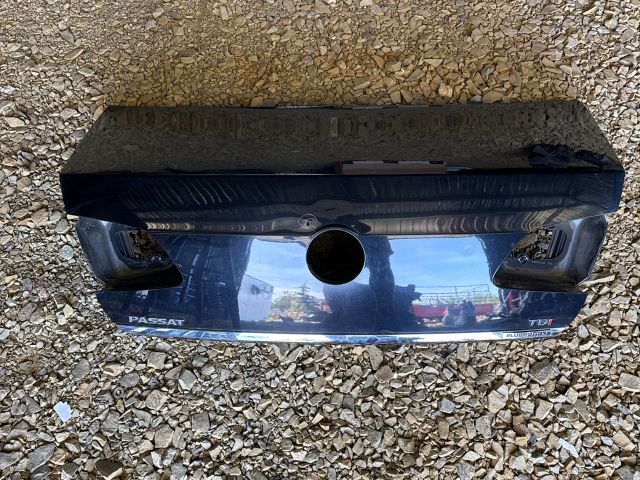 bontott VW PASSAT B7 Csomagtérajtó (Üres lemez)