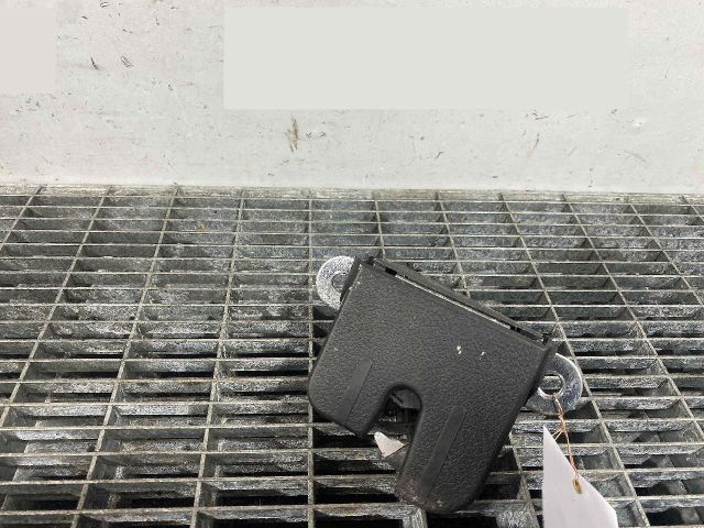 bontott VW PASSAT B7 Csomagtérajtó Ütköző