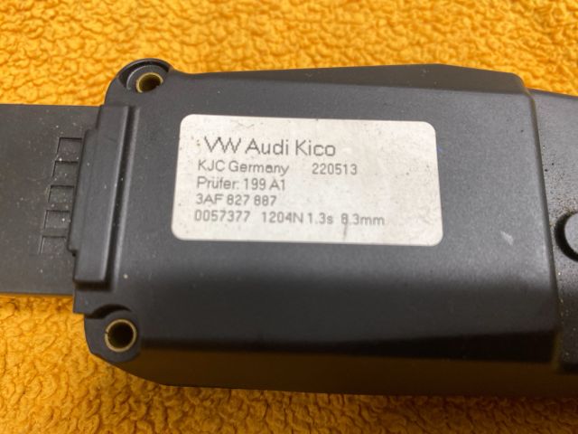 bontott VW PASSAT B7 Csomagtérajtó Zárszerkezet