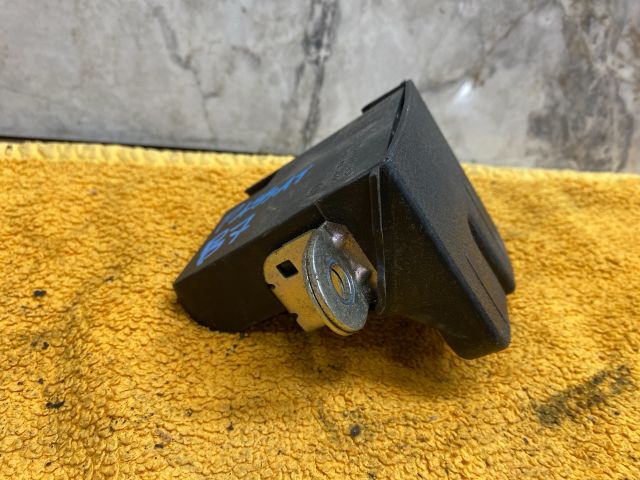 bontott VW PASSAT B7 Csomagtérajtó Zárszerkezet