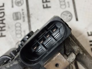 bontott VW PASSAT B7 Első Ablaktörlő Motor