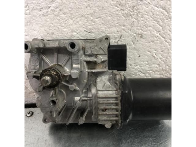 bontott VW PASSAT B7 Első Ablaktörlő Motor