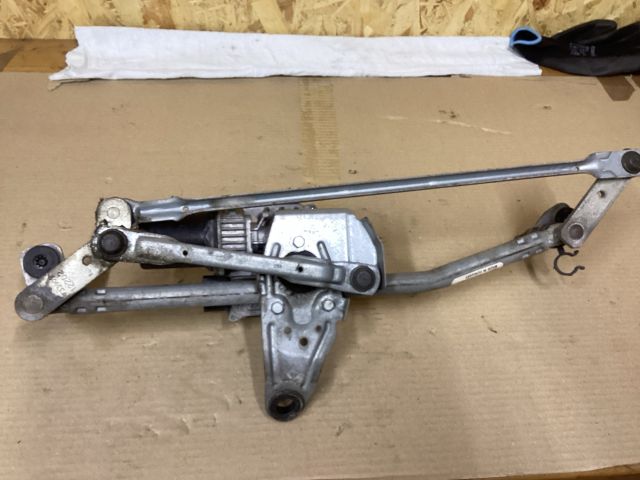 bontott VW PASSAT B7 Első Ablaktörlő Szerkezet Motorral