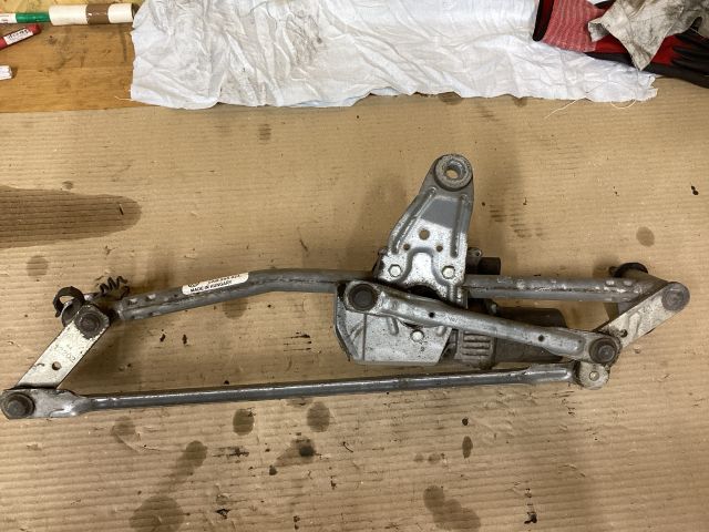 bontott VW PASSAT B7 Első Ablaktörlő Szerkezet Motorral