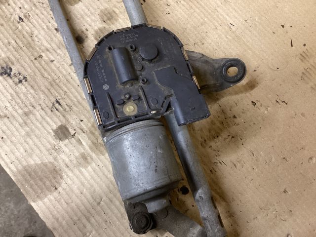 bontott VW PASSAT B7 Első Ablaktörlő Szerkezet Motorral