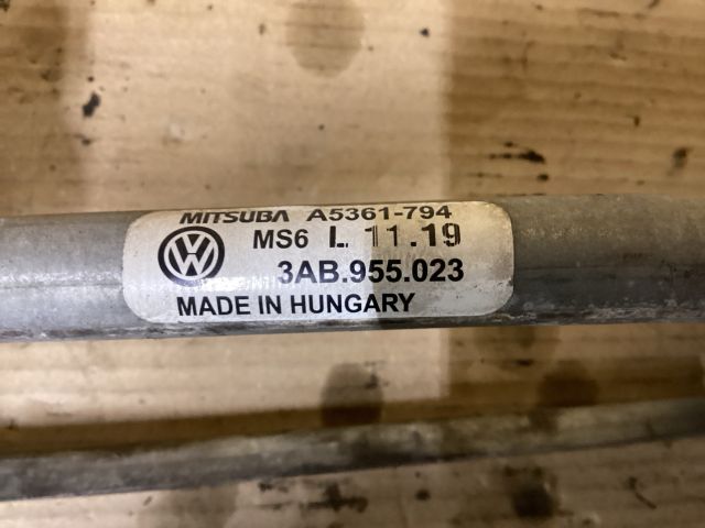 bontott VW PASSAT B7 Első Ablaktörlő Szerkezet Motorral