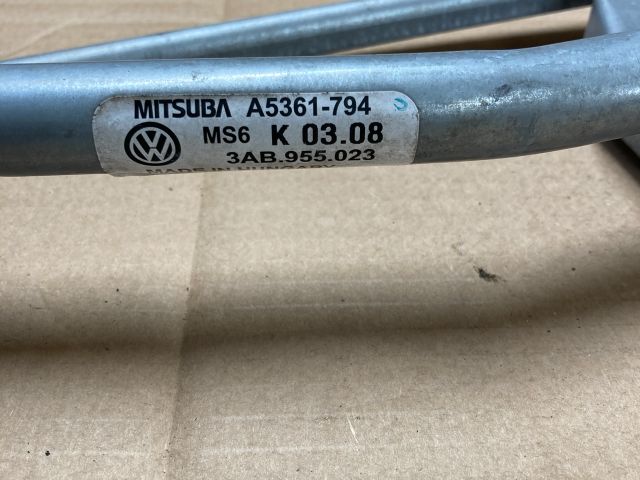 bontott VW PASSAT B7 Első Ablaktörlő Szerkezet Motorral