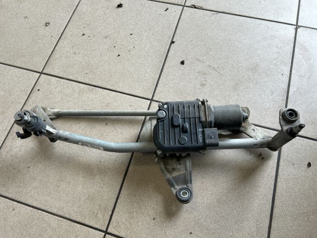 bontott VW PASSAT B7 Első Ablaktörlő Szerkezet Motorral