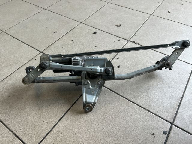 bontott VW PASSAT B7 Első Ablaktörlő Szerkezet Motorral