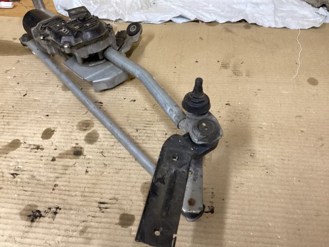 bontott VW PASSAT B7 Első Ablaktörlő Szerkezet Motorral