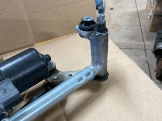 bontott VW PASSAT B7 Első Ablaktörlő Szerkezet Motorral