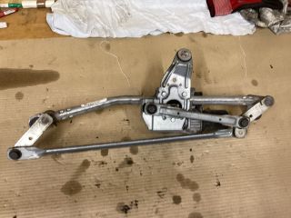 bontott VW PASSAT B7 Első Ablaktörlő Szerkezet Motorral