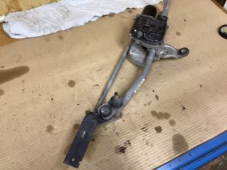 bontott VW PASSAT B7 Első Ablaktörlő Szerkezet Motorral