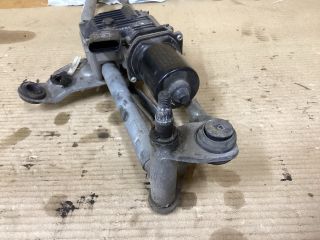 bontott VW PASSAT B7 Első Ablaktörlő Szerkezet Motorral