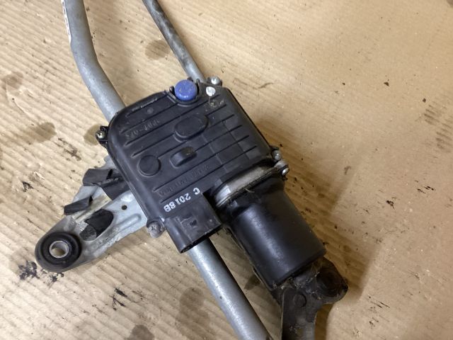 bontott VW PASSAT B7 Első Ablaktörlő Szerkezet Motorral