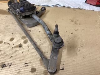 bontott VW PASSAT B7 Első Ablaktörlő Szerkezet Motorral