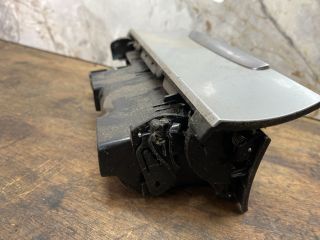 bontott VW PASSAT B7 Első Hamutartó