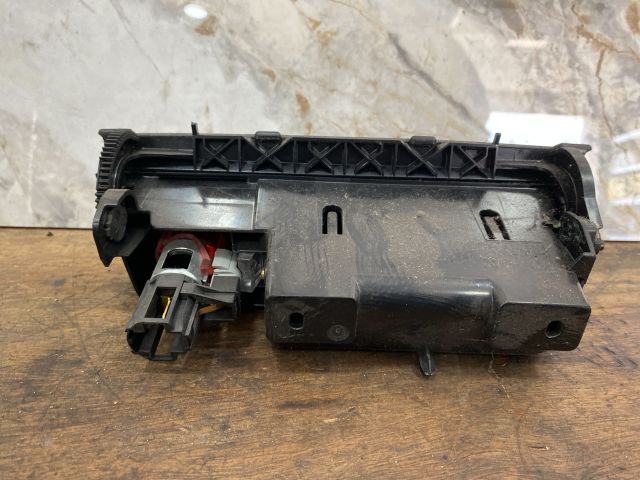 bontott VW PASSAT B7 Első Hamutartó