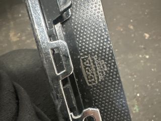 bontott VW PASSAT B7 Első Lökhárító Alsó Középső Díszrács