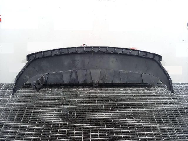 bontott VW PASSAT B7 Első Lökhárító Alsó Tálca